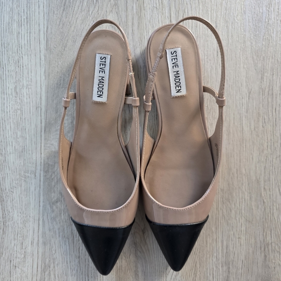 Steve Madden Black and Tan Pointed Slingback Flats - Picture 2 of 7